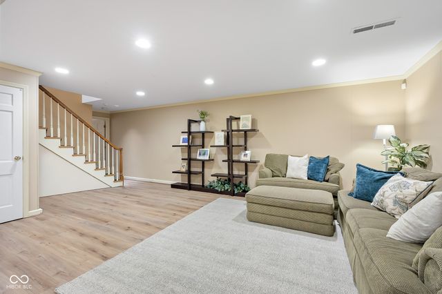 4123 N Riverside Drive, Columbus, IN 47203