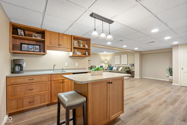 4123 N Riverside Drive, Columbus, IN 47203