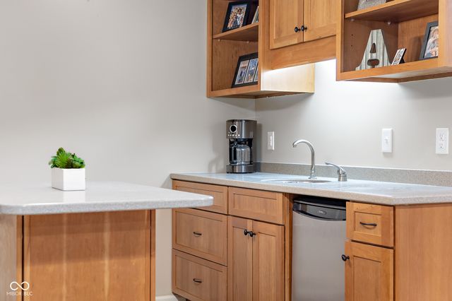 4123 N Riverside Drive, Columbus, IN 47203