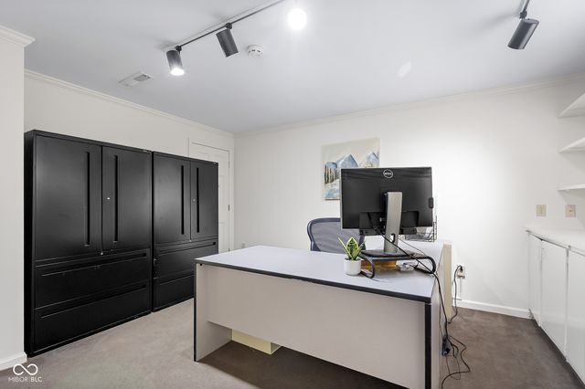 4123 N Riverside Drive, Columbus, IN 47203