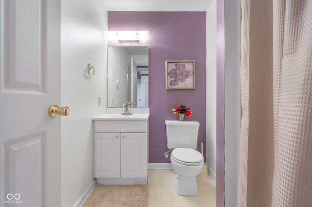 4123 N Riverside Drive, Columbus, IN 47203