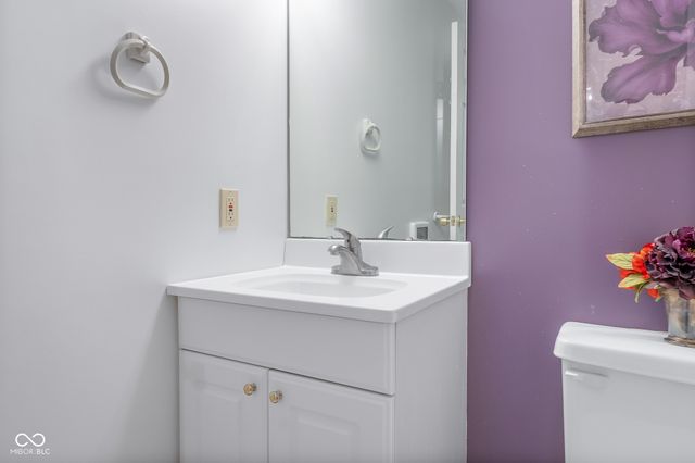 4123 N Riverside Drive, Columbus, IN 47203