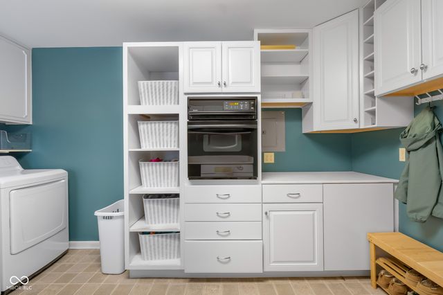 4123 N Riverside Drive, Columbus, IN 47203