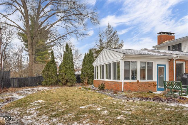 4123 N Riverside Drive, Columbus, IN 47203
