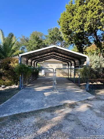 745 Trail Crest, Canyon Lake, TX 78133