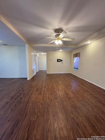 745 Trail Crest, Canyon Lake, TX 78133