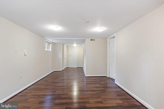 2311 N DINWIDDIE ST, Arlington, VA 22207