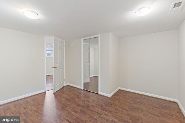 2311 N DINWIDDIE ST, Arlington, VA 22207