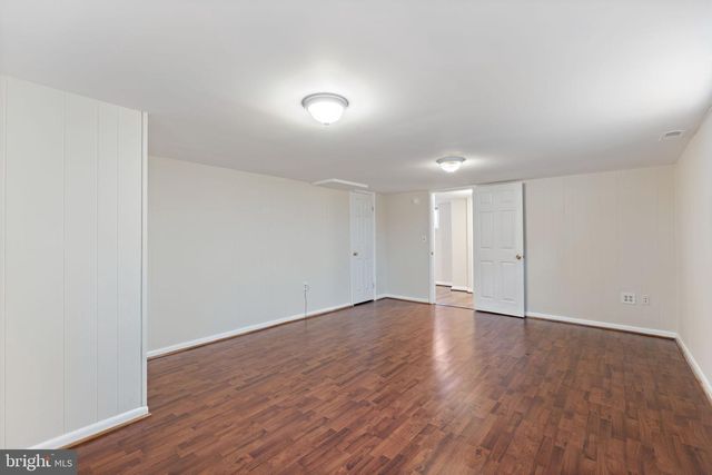 2311 N DINWIDDIE ST, Arlington, VA 22207