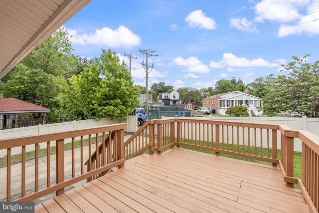 2311 N DINWIDDIE ST, Arlington, VA 22207