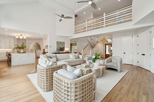 913 Paul Revere Drive, Charleston, SC 29412