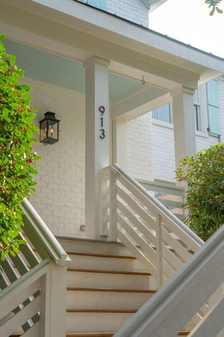 913 Paul Revere Drive, Charleston, SC 29412