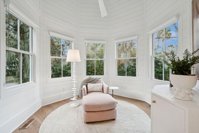 913 Paul Revere Drive, Charleston, SC 29412