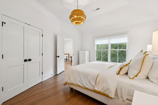 913 Paul Revere Drive, Charleston, SC 29412