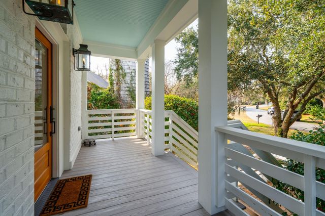 913 Paul Revere Drive, Charleston, SC 29412