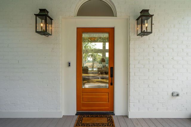 913 Paul Revere Drive, Charleston, SC 29412