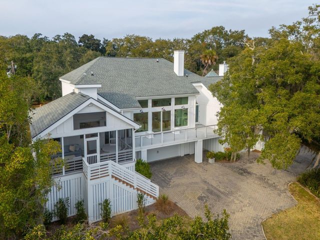 913 Paul Revere Drive, Charleston, SC 29412