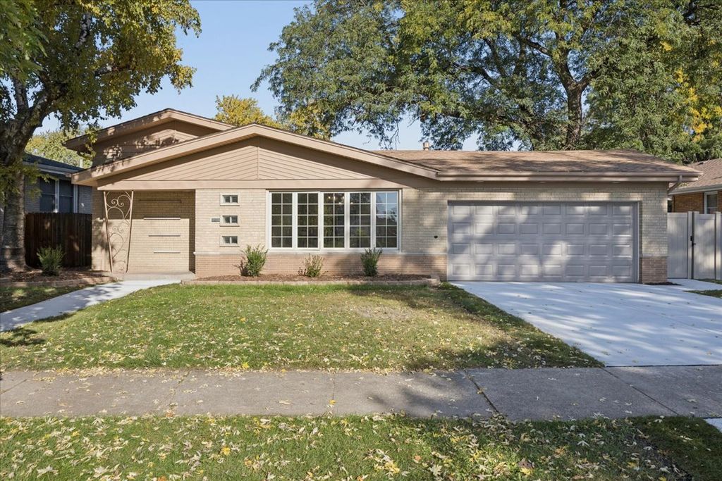 5504 Oak Center Drive, Oak Lawn, IL 60453 — photo 2