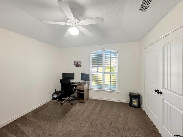 619 Winchester Dr., Chandler, TX 75758