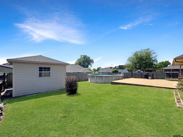 619 Winchester Dr., Chandler, TX 75758
