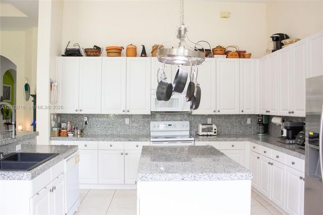 7645 SW 193rd Lane, Cutler Bay, FL 33157