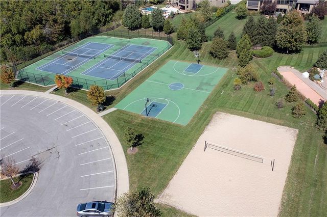 16524 Lucille Street, Overland Park, KS 66221