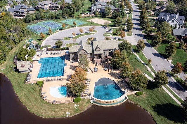 16524 Lucille Street, Overland Park, KS 66221