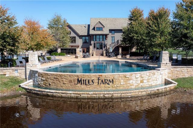 16524 Lucille Street, Overland Park, KS 66221