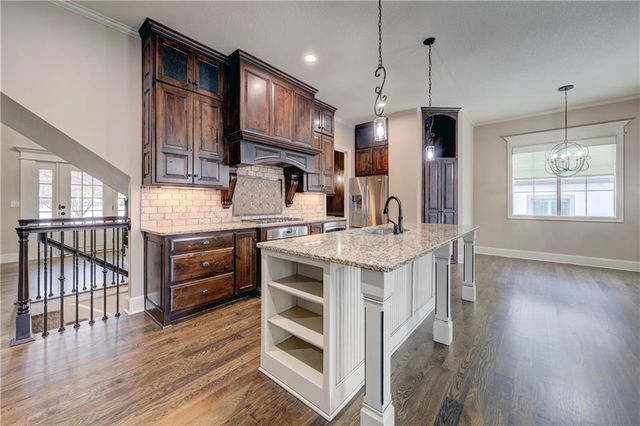 16524 Lucille Street, Overland Park, KS 66221