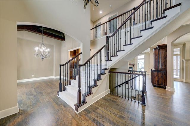 16524 Lucille Street, Overland Park, KS 66221