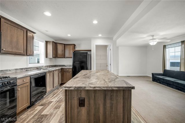 348 Robin Drive, Elyria, OH 44035