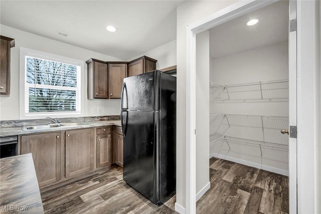 348 Robin Drive, Elyria, OH 44035