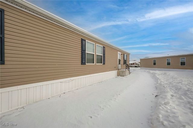 348 Robin Drive, Elyria, OH 44035