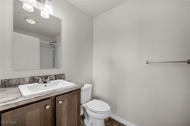 348 Robin Drive, Elyria, OH 44035