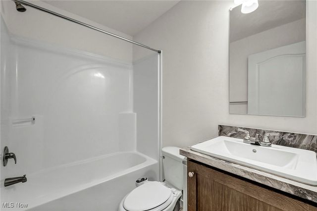 348 Robin Drive, Elyria, OH 44035