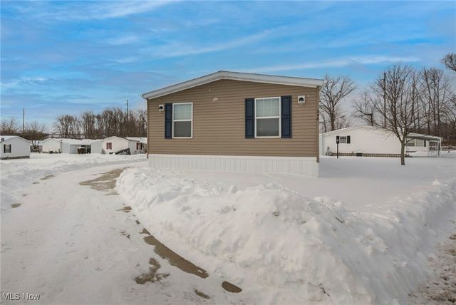 348 Robin Drive, Elyria, OH 44035