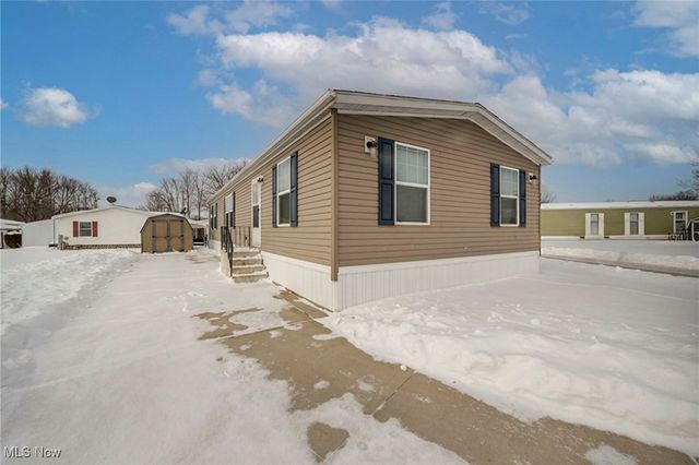 348 Robin Drive, Elyria, OH 44035