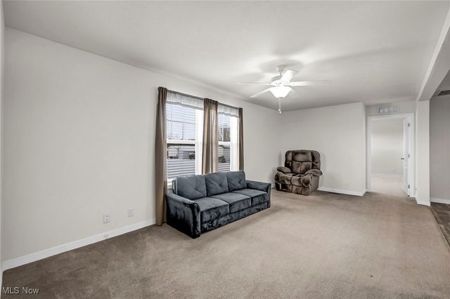 348 Robin Drive, Elyria, OH 44035