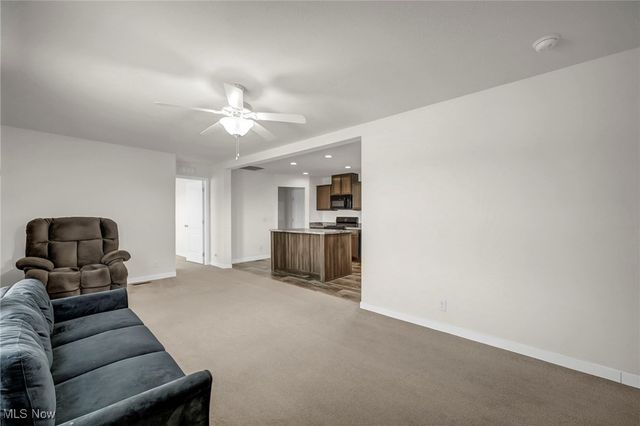 348 Robin Drive, Elyria, OH 44035