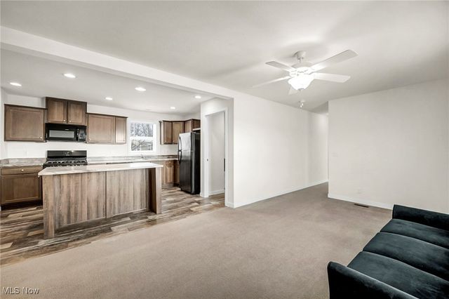 348 Robin Drive, Elyria, OH 44035