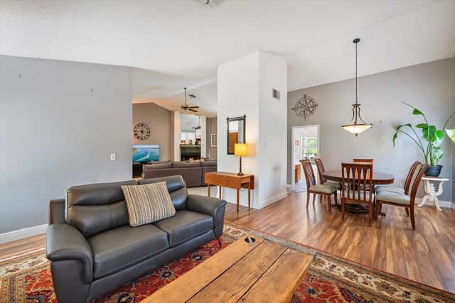 4732 MEADOWVIEW CIRCLE, Sarasota, FL 34233