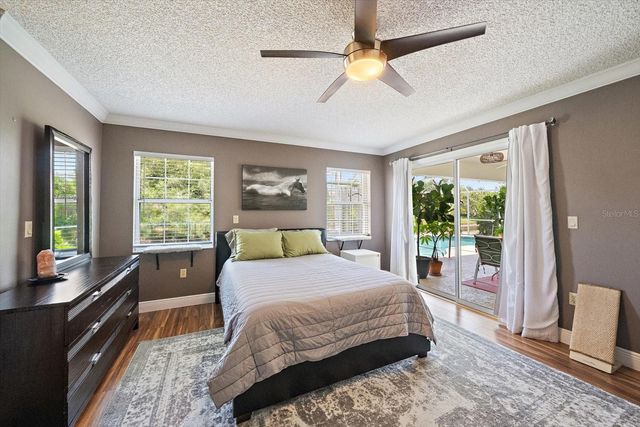4732 MEADOWVIEW CIRCLE, Sarasota, FL 34233
