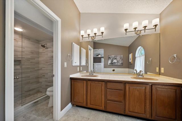 4732 MEADOWVIEW CIRCLE, Sarasota, FL 34233