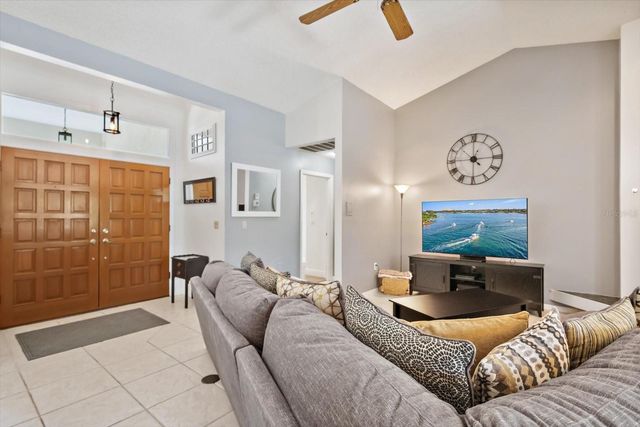 4732 MEADOWVIEW CIRCLE, Sarasota, FL 34233