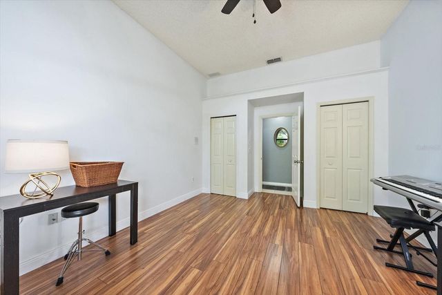 4732 MEADOWVIEW CIRCLE, Sarasota, FL 34233