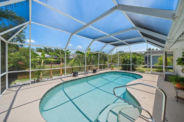 4732 MEADOWVIEW CIRCLE, Sarasota, FL 34233