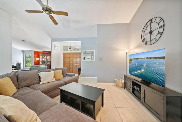 4732 MEADOWVIEW CIRCLE, Sarasota, FL 34233