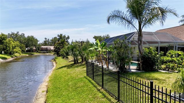 4732 MEADOWVIEW CIRCLE, Sarasota, FL 34233