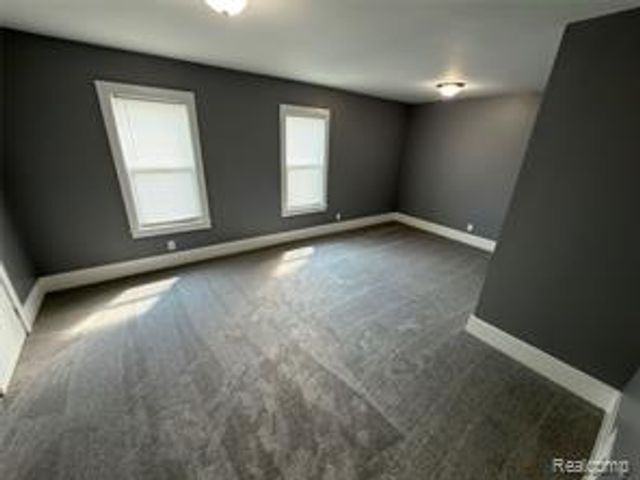 15 Forest Street, River Rouge, MI 48218