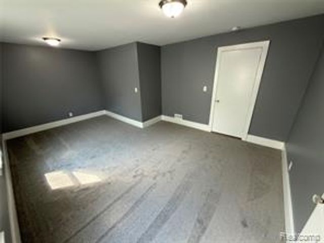15 Forest Street, River Rouge, MI 48218